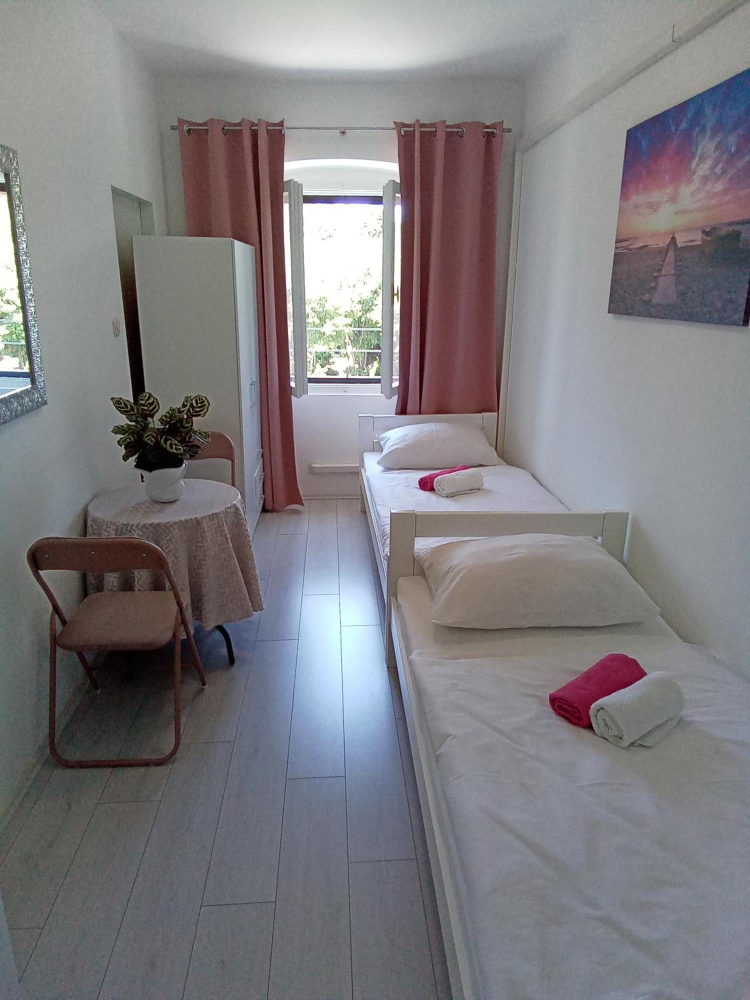 Soba Arena Hotel พูลา ภายนอก รูปภาพ